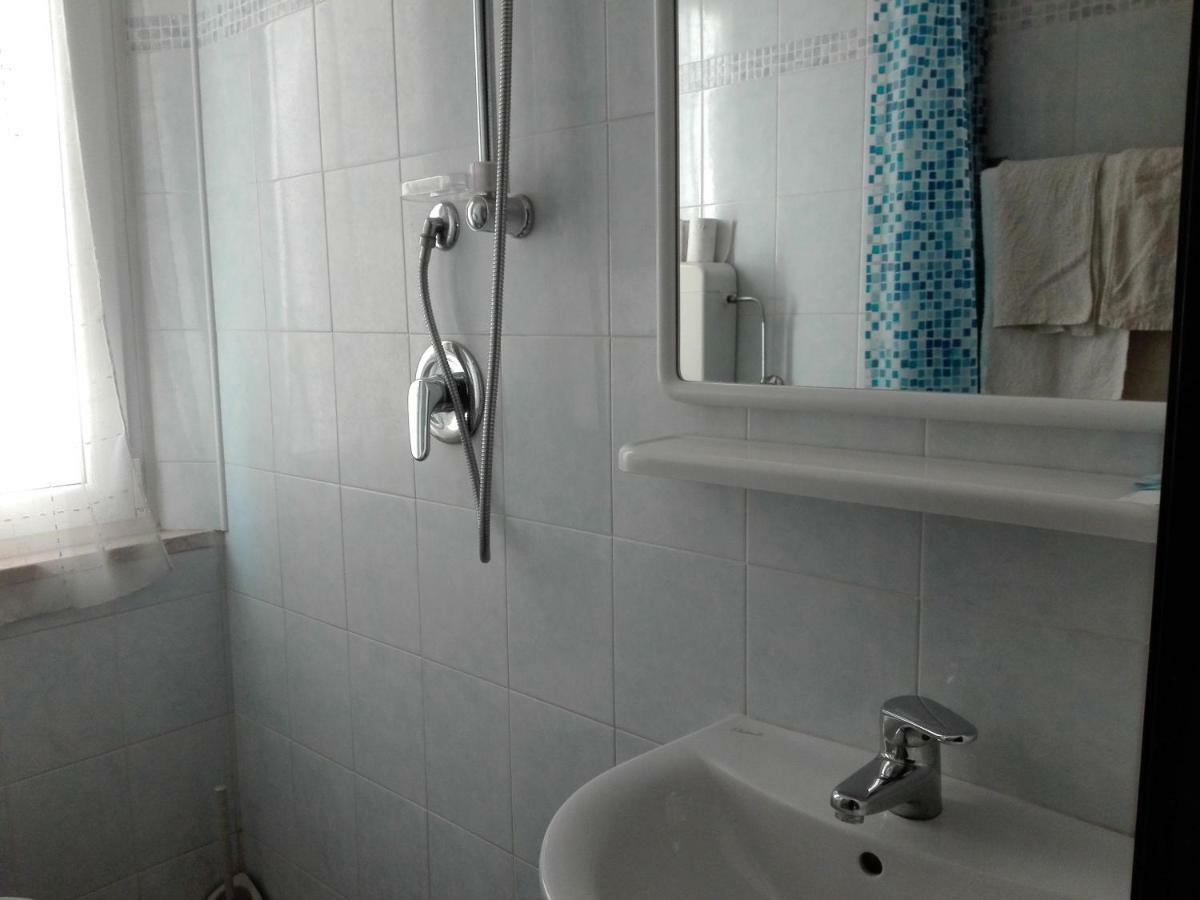 New Prophet Bed & Breakfast Cattolica Exterior photo